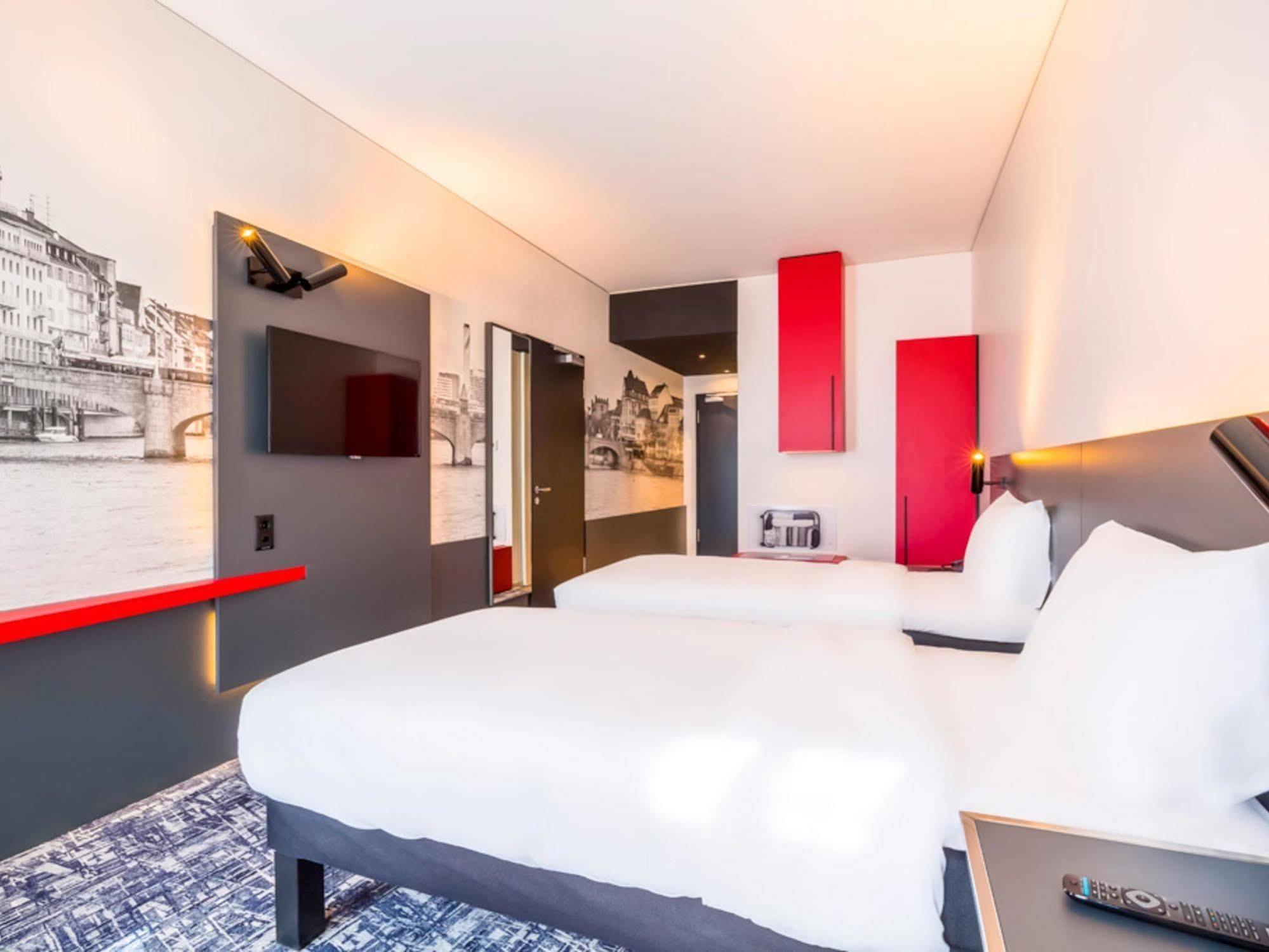 Ibis Styles Basel City Esterno foto
